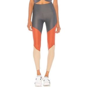 Onzie small copper high rise Leggings new